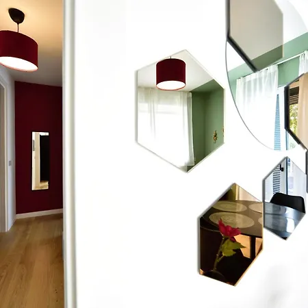 - Modern House Apartment Bari