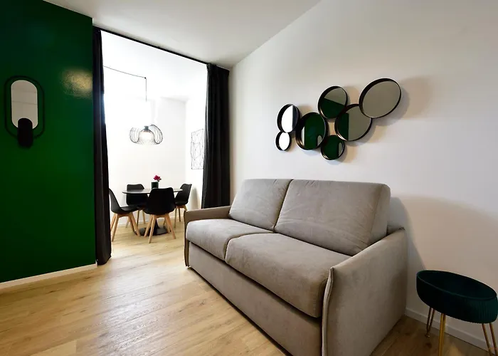 - Modern House Бари