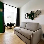 - Modern House バーリ