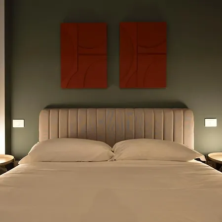 - Modern House Барі