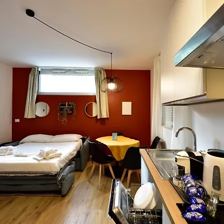 - Modern House