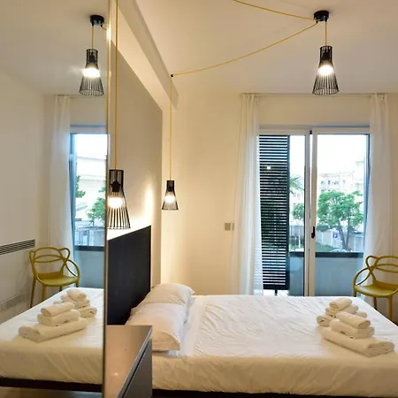 - Modern House Апартаменты