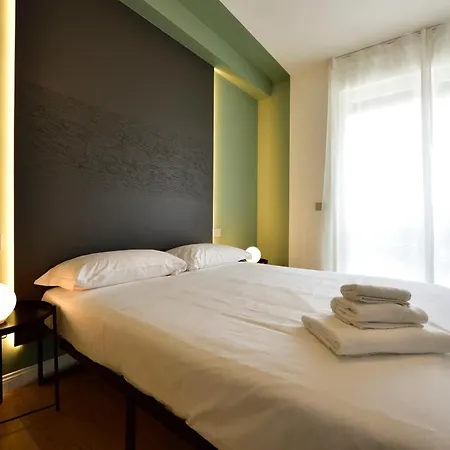 Апартаменти - Modern House *