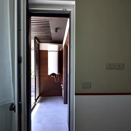 Апартаменти - Modern House Барі